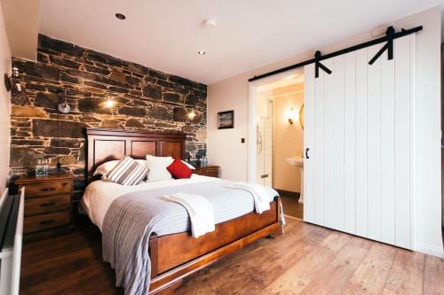 Bailliesmill Villa | Archway 2 Cosy, En-suite Retreat
