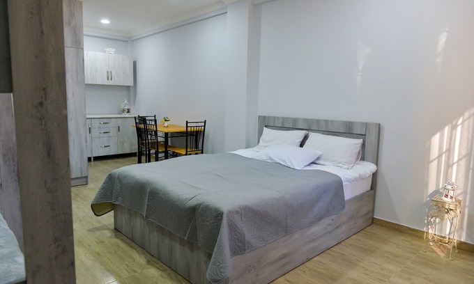 Kutaisi Apartamento | El nuevo departamento de Archy.