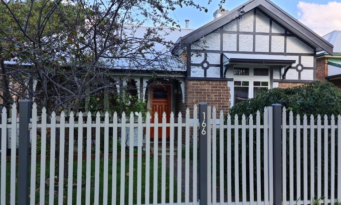 Orange Casa | Arden on McLachlan