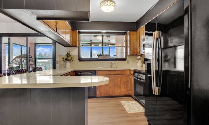 Ardmore Casa | Ardmore Retro Oasis gateway with Pool & Game Room