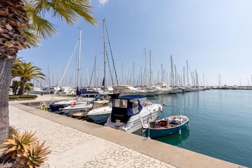 Santo Stefano al Mare Apartamento | Aregai Marina Exclusive Seaside Apartments