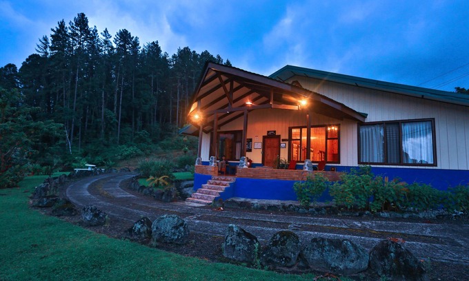 La Fortuna Cabina | Arenal Observatory Lodge & Trails