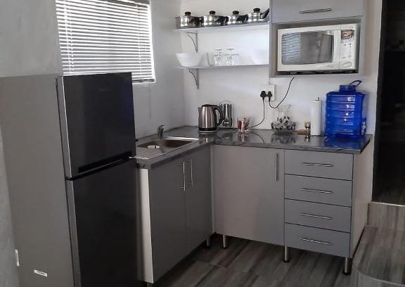 Amalinda Apartamento | Ariah's Guesthouse and Self Catering