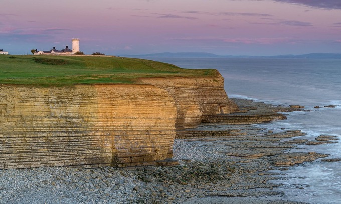Llantwit Major Cabaña | Ariel guardas un faro casa de campo con capacidad para alojar hasta cinco personas.