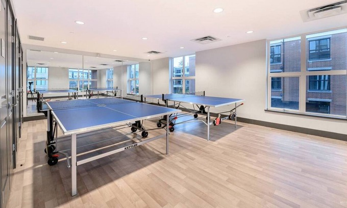 Golden Village Apartamento | ARIES PALACE - 2 BDR 2 BATH MORDEN & LUXURY