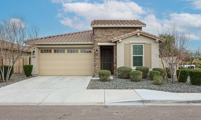 Maricopa County Casa | Arizona Desert Escape with Hot/Cold Tub