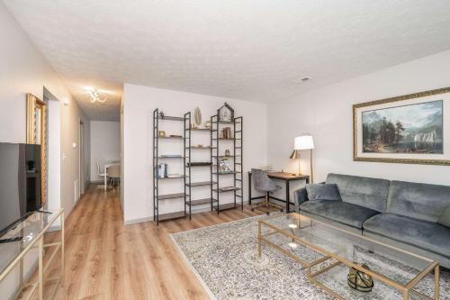 Williamstown Casa | Arkstone Retreat 1 - Chic Downtown Escape