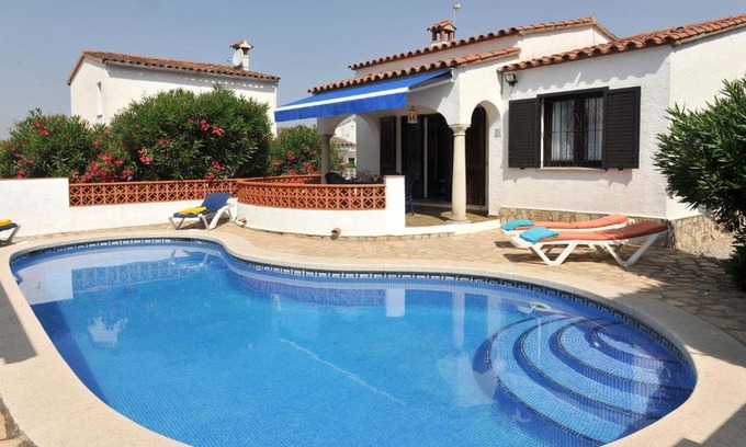 L'Escala Villa | Armallada