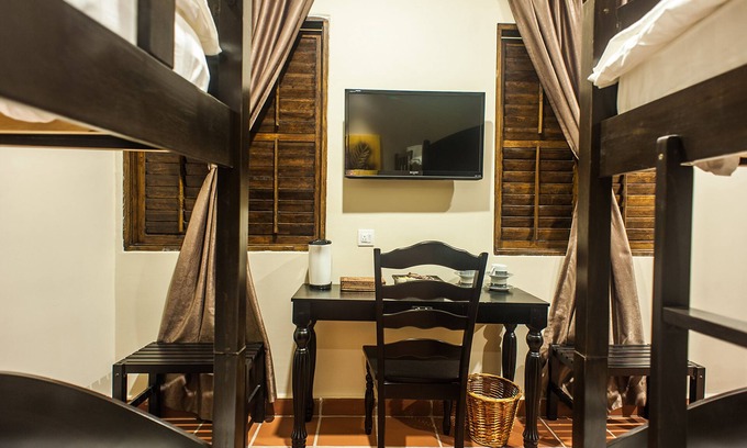 Historic George Town Hotel | Armenian Suite