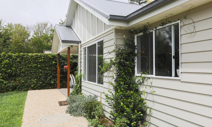 Armidale Cama Y Desayuno | Armidale Cottage on Barney - House 2