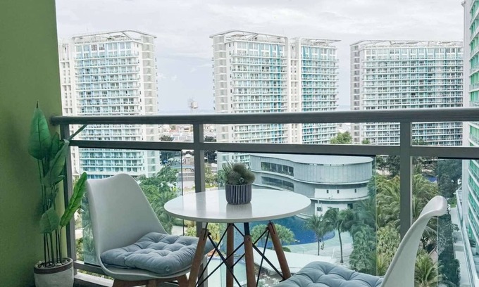Paranaque Apartamento | Arns Honesty Rm