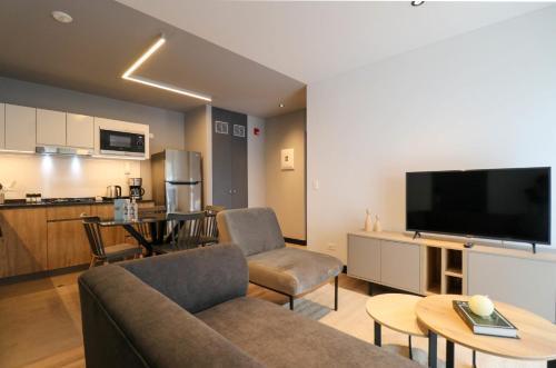 San Isidro Centro Financiero Apartamento | Arona 110 by Wynwood House