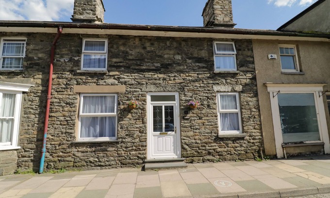 Bala Cabaña | AROSFA, pet friendly, character holiday cottage in Bala