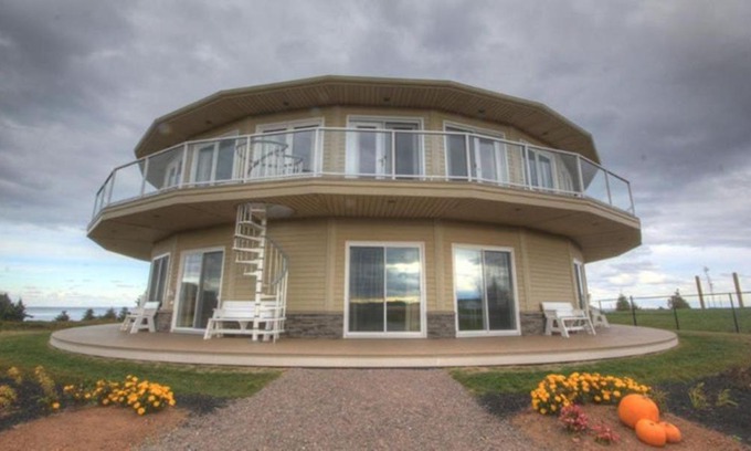 North Rustico Apartamento | Around the Sea - Cana da's Rotating House, Suites & Tours