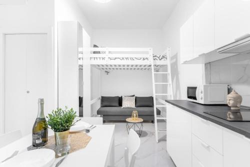 Zona Padova Apartamento | ARQ16 - Duomo-Loreto - Central - Modern