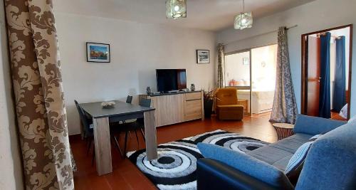 Aljezur Apartamento | Arrifana View Flat - 2km Praia Arrifana