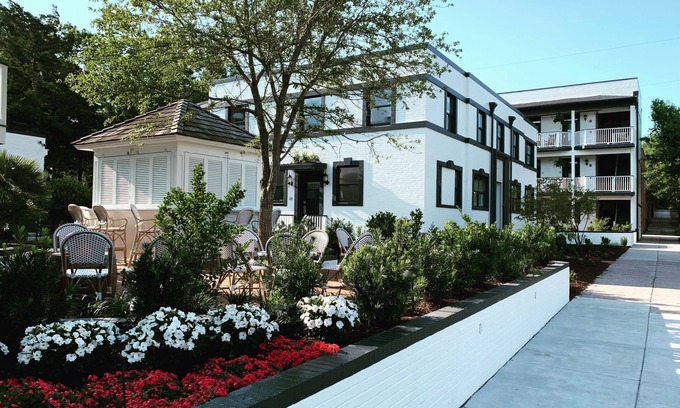 Wilmington Historic District Hotel | ARRIVE Wilmington
