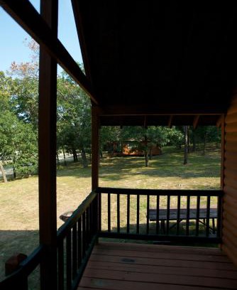 Marquette County Complejo | Arrowhead Camping Resort Loft Cabin 22