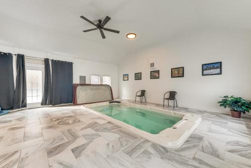 Pocono Lake Casa | Arrowhead Lake Retreat with Private Indoor Pool!