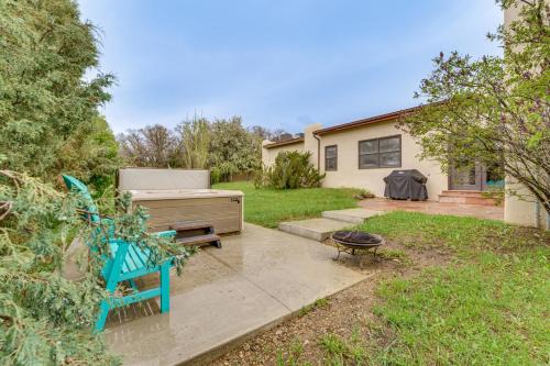 Arroyo Seco Casa | Arroyo Seco Adobe with Hot Tub Near Taos Ski Valley!