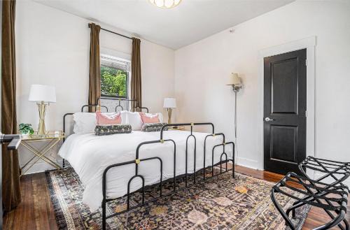 Downtown Omaha Apartamento | Art Deco Dream Chic 1BR in Midtown