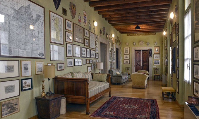 Brescia Antica Apartamento | Art Gallery Apartment: casa histórica en el centro de Brescia