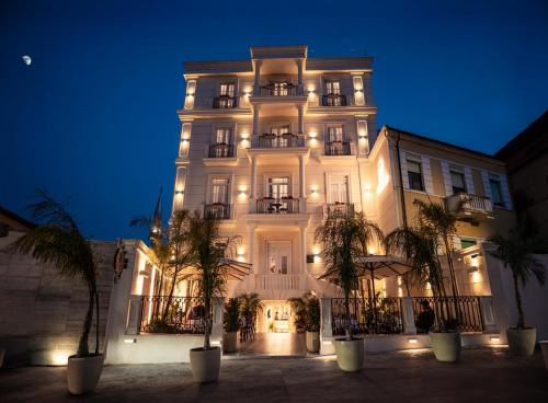 Durres Hotel | Art Gallery Boutique Hotel