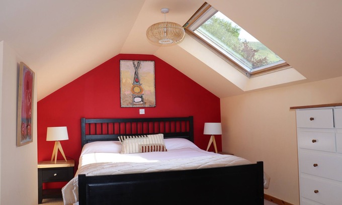 Lochearnhead Cama Y Desayuno | Art Home in the Mountains