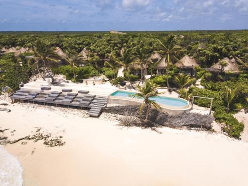 Playa Paraiso Hotel | Art Village Tulum