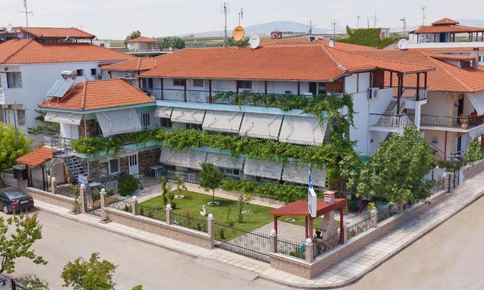 Paralia Dionysiou Apartamento | Artemis Apartments