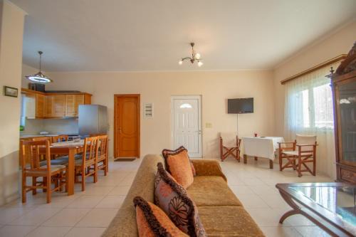 Fiolitis Casa | Artemis House