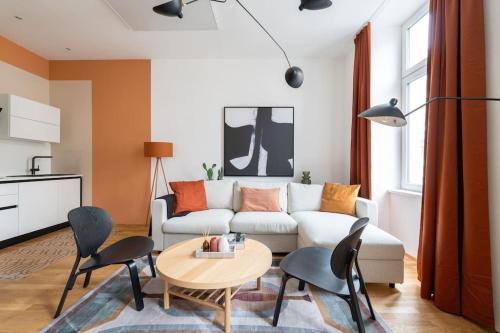 Neulerchenfeld Apartamento | Artful 1BR Suite, City Nearby by HM