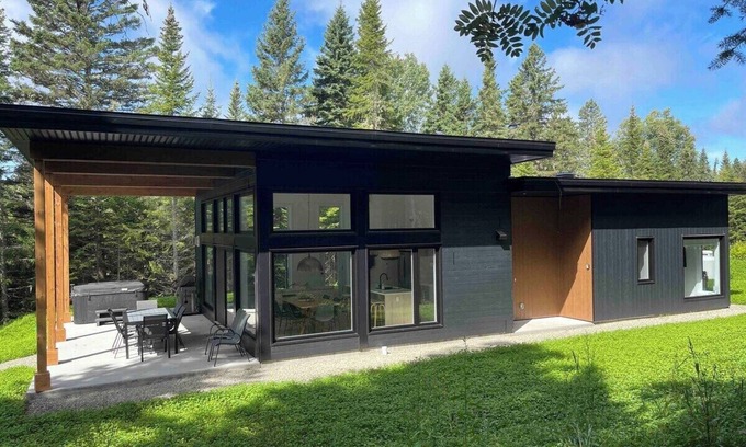 Baie-St-Paul Chalet De Esquí | Artik 10: Private Retreat with Spa & Trails