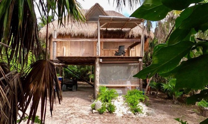 Cozumel Chalet De Esquí | Artisanal Eco Friendly Private Cabin-Casa Ixchel
