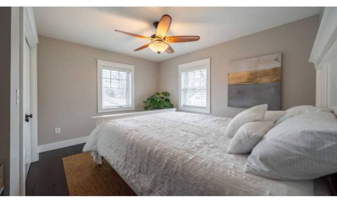 Middleville Casa | Artist Lake House