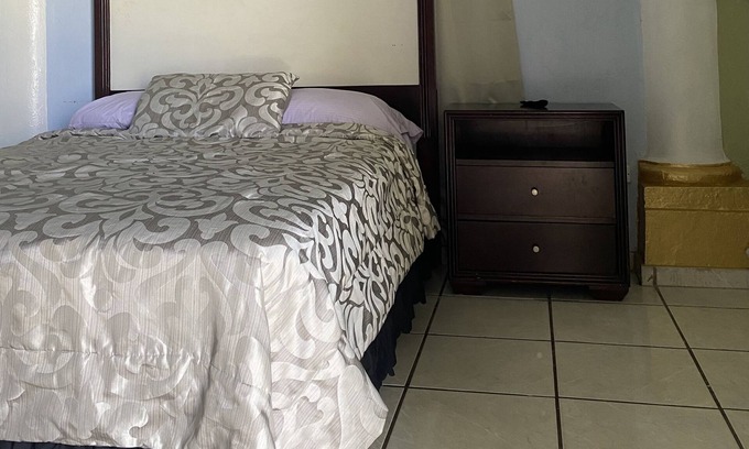 Ocean Park Apartamento | Artistic Apartment w/kitchen, Walk to the Beach