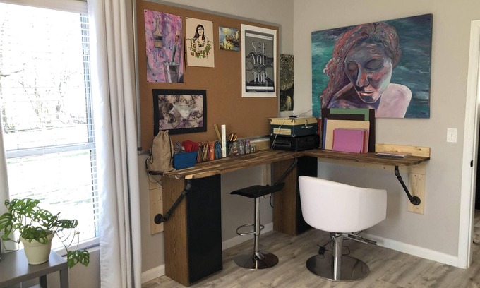Chickamauga Casa | Artistic Retreat - Walk Downtown, Sparkling Clean!