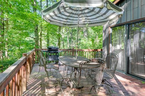Sky Valley Casa | Artists Retreat at Sky Valley with Balcony and Deck
