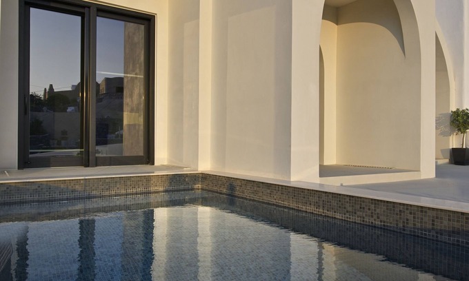 Kamari Casa | Artium Villa with Pool hosted by K&K