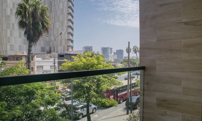 Barrios Altos Apartamento | Artline 303A by Wynwood House