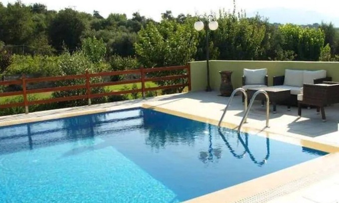 Filaki Casa | Artos Residence - private pool [May-October], garden, free parking
