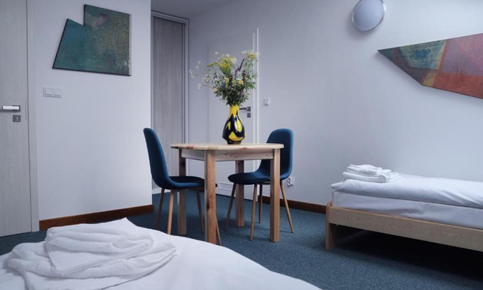 Krosno Apartamento | ArtRooms Pokoje Gościnne
