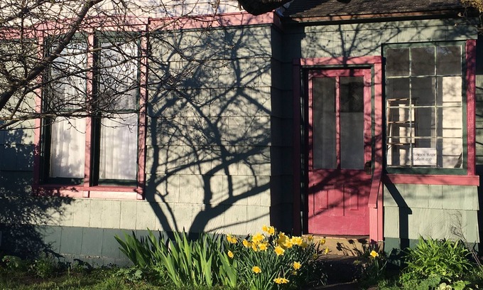 Port Townsend Historic District Apartamento | Arts and Crafts Continuum Upstairs Victorian Apartment in Uptown Port Townsend