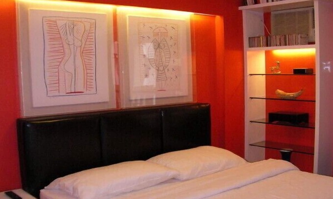 Las Pinas Condominio | Artsy 2BR ResortSUITE21 + WiFi + Kitch, ALABANG nrMall