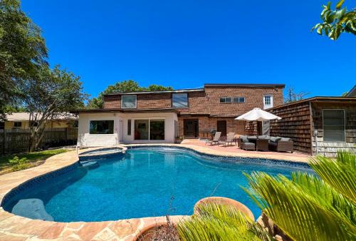 Crownhill Park Casa | Artsy Bohemian - 2 Min to Airport -TheGoodPlace#2
