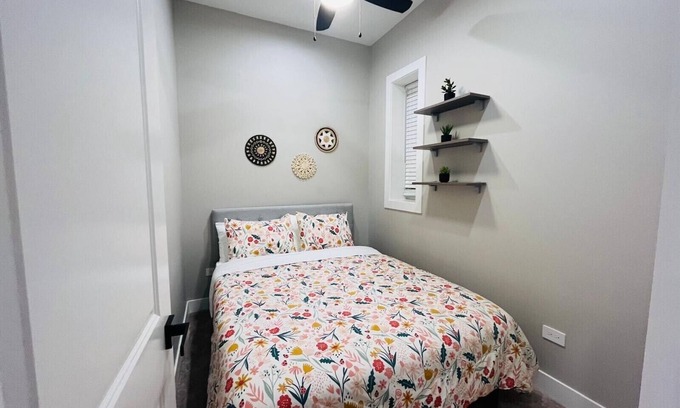 West Town Condominio | Artsy Chicago - 1BR/1BATH
