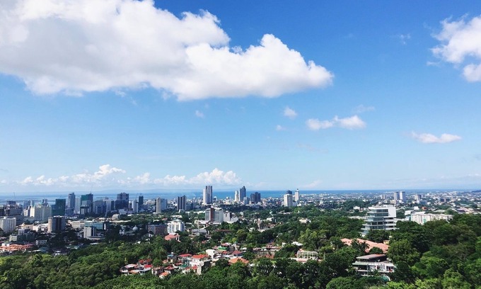 Lahug Condominio | Artsy modern well appointed 1BR/1BA