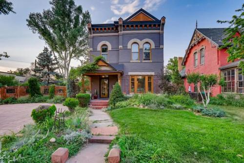 Whittier Casa | Artsy Victorian Great Location And Amazing Outdoor Space