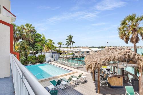 Meadows Casa | Aruba - Downtown Waterfront 2x2 Dock & Pool Pet-Friendly