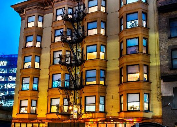 Downtown New Westminster Hotel | Arundel Mansions Hotel